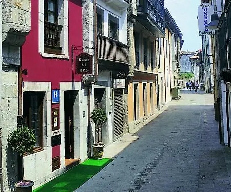 La Del Rey Llanes