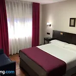 La Del Rey Hotel 2*