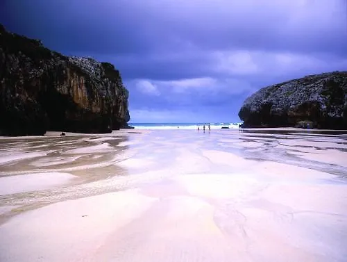 La Del Rey 2* Llanes